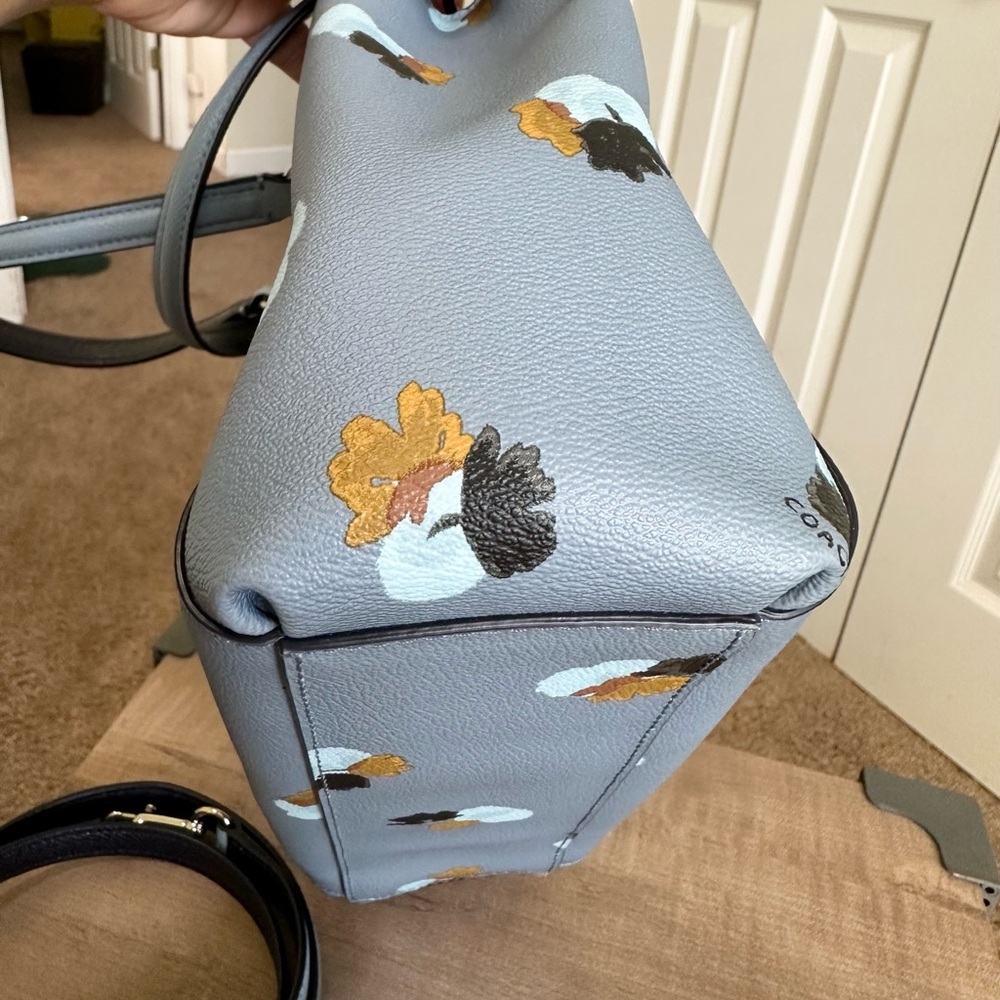 #13. Coach Minetta Floral Blue Satchel 2-way Bag, Excellent Condition - Picture 10 of 14